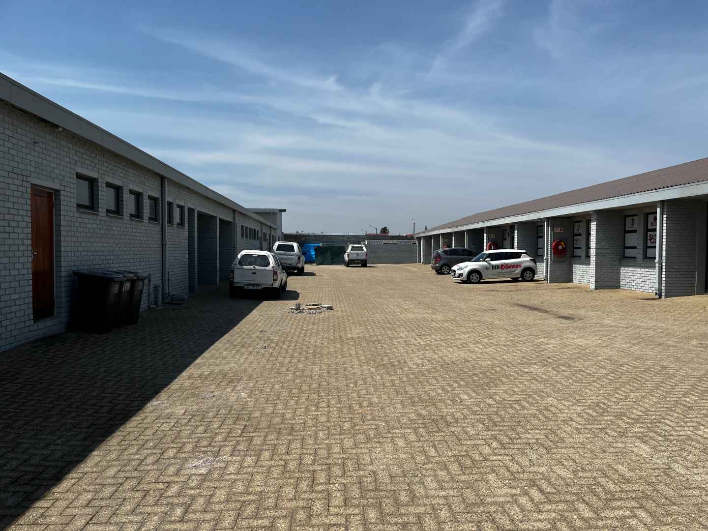 To Let commercial Property for Rent in Montague Gardens Western Cape